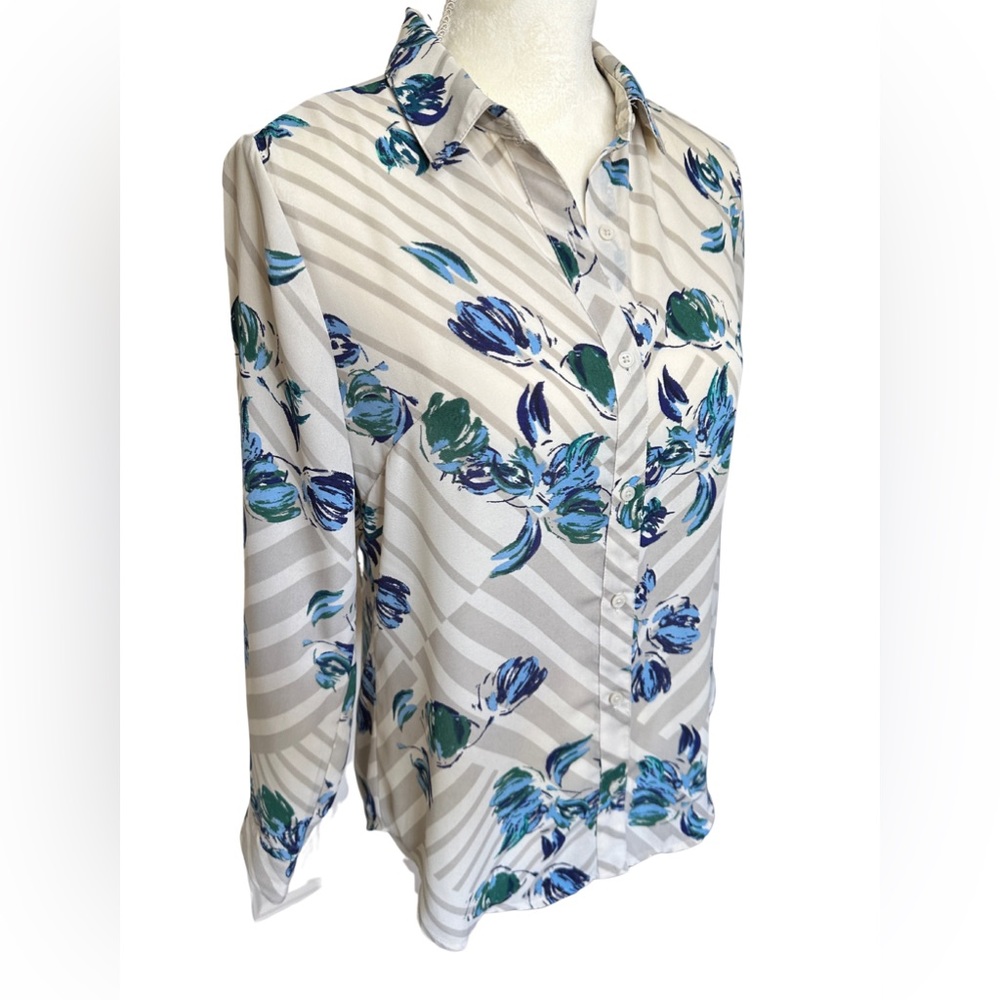 Banana Republic Floral button down blouse SP